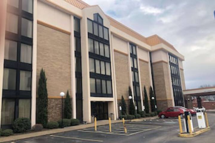 AmericInn By Wyndham Memphis East - thumb 0