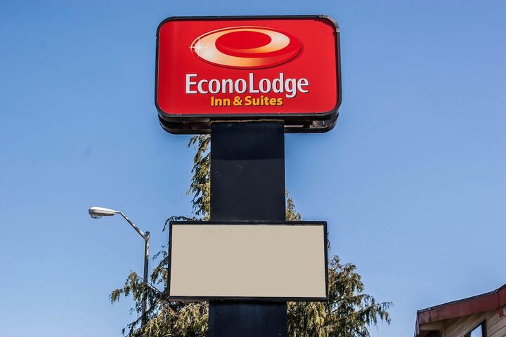 Econo Lodge Inn & Suites - thumb 2