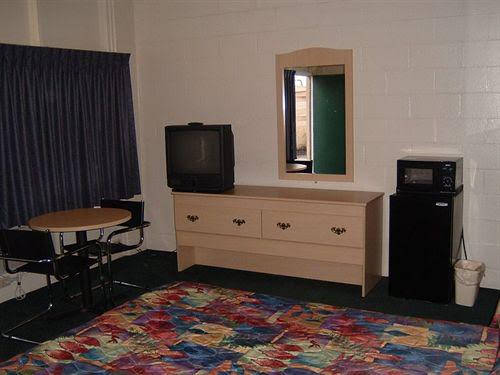 Budget Motel - thumb 4