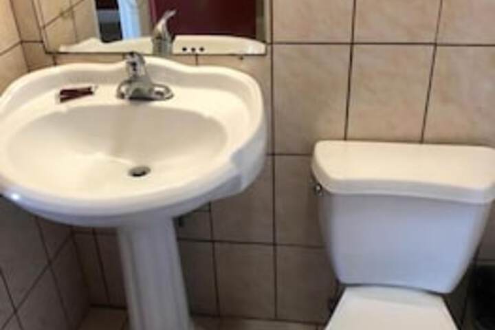 Aqua Inn Motel - thumb 3