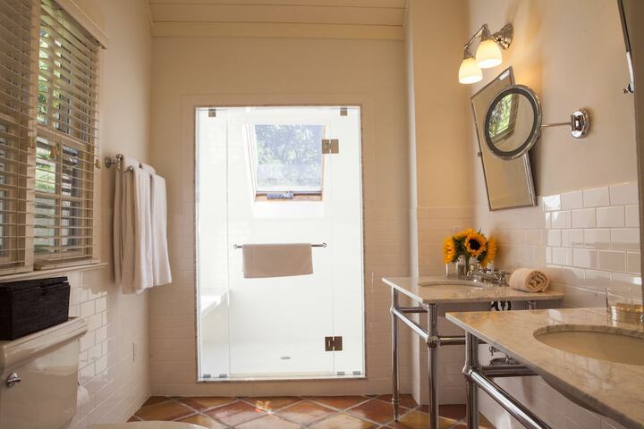 East Hampton Point - thumb 7