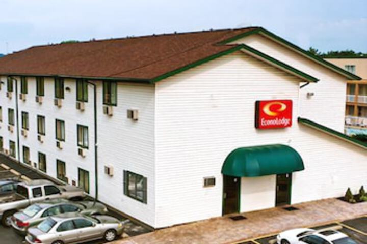 Econo Lodge - thumb 2