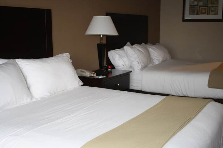 Holiday Inn Express & Suites Bridgeport, An IHG Hotel - thumb 7