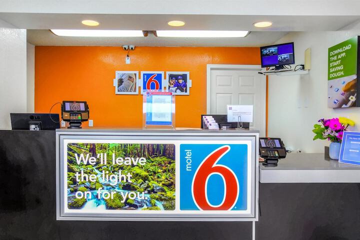 Motel 6 Medford, OR - North - thumb 4
