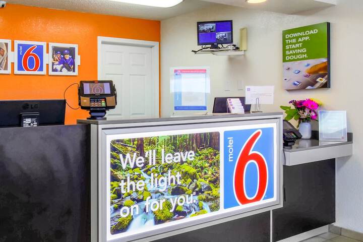 Motel 6 Medford, OR - North - thumb 7