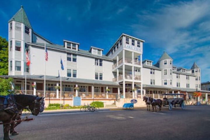 Lake View Hotel - thumb 0