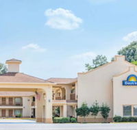 Days Inn by Wyndham Abbeville - Tourism Bookings