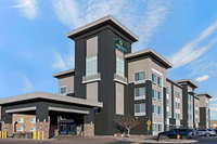 La Quinta Inn  Suites by Wyndham Denver Gateway Park