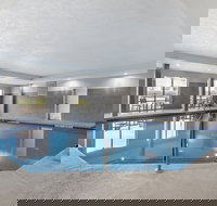 Comfort Suites McDonough Atlanta South - USA Accommodation