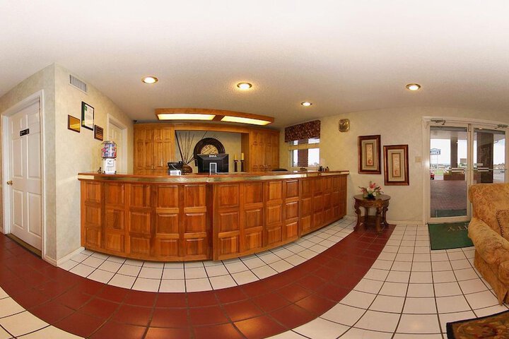 Quality Inn Russellville I-40 - thumb 3