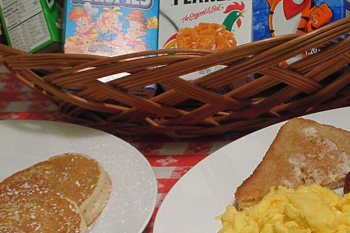 Jennys Country Manor - thumb 2