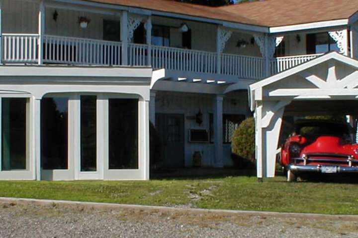 Jennys Country Manor - thumb 3