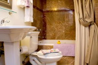 R. R. Thompson House Bed  Breakfast