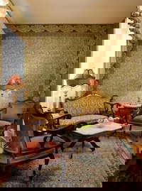 The Queen Victoria BB