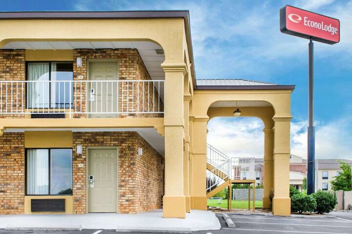 Econo Lodge - thumb 1