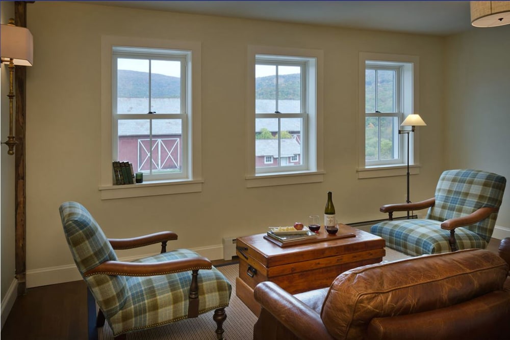 Hill Farm Inn - thumb 6