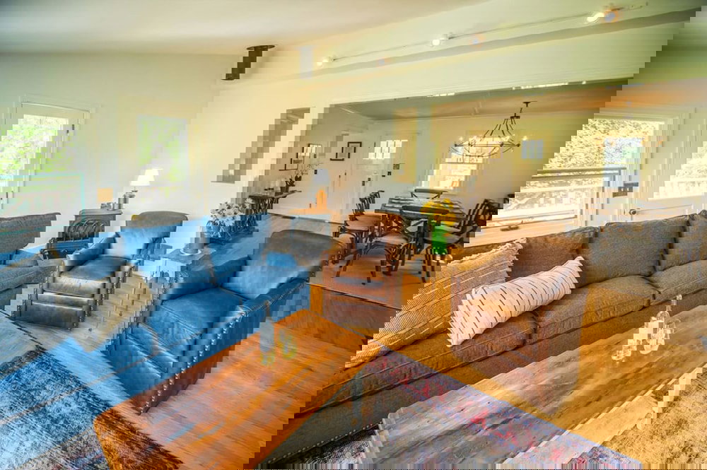 Hill Farm Inn - thumb 0