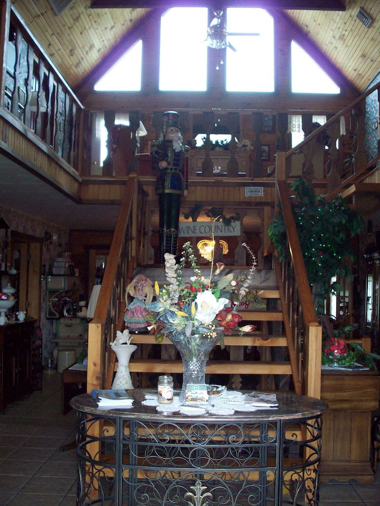 Berry Patch Bed And Breakfast - thumb 0