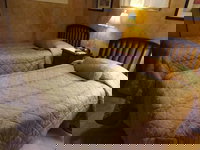 Amid Summer's Inn BB