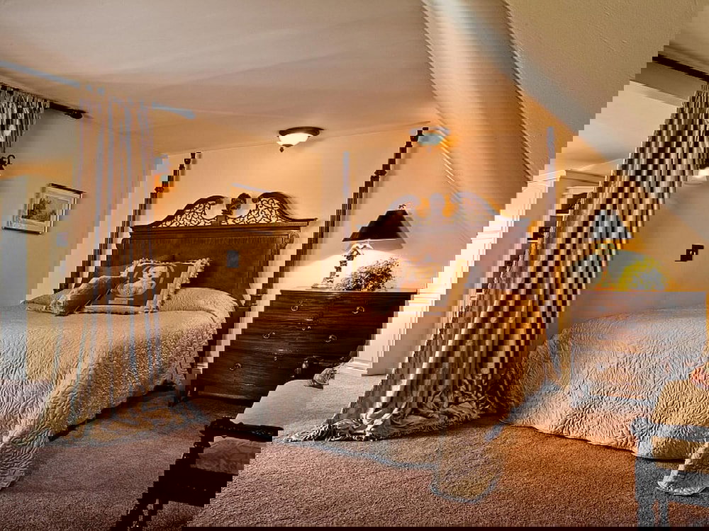 1900 Inn On Montford - thumb 6