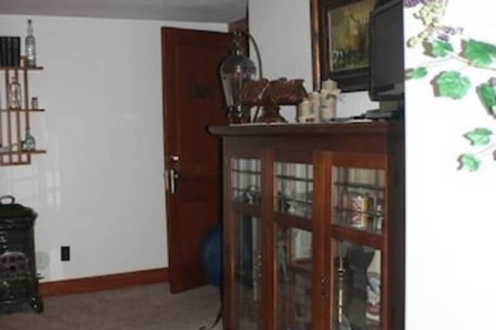 Anniversary House - thumb 5