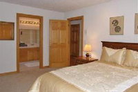 Mt. Scott Manor Bed  Breakfast