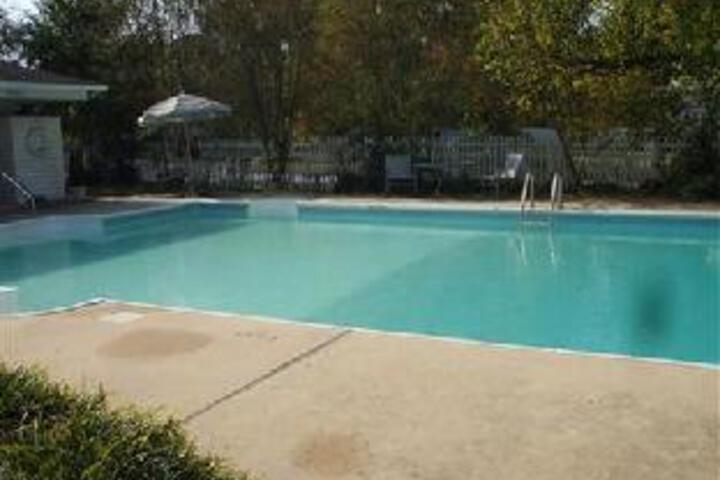 Simply Divine - thumb 0