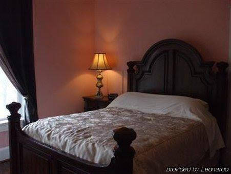 Simply Divine - thumb 2