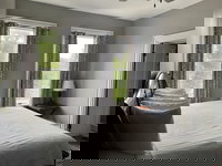 Captain Wohlt Inn Bed  Breakfast