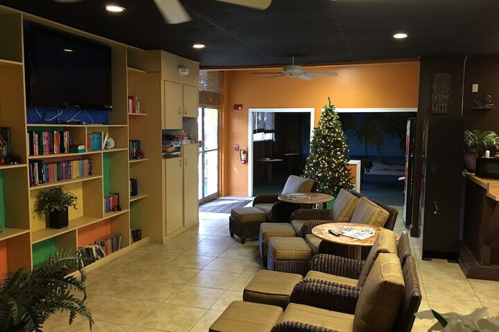 Tropical Inn Palm Bay - thumb 2