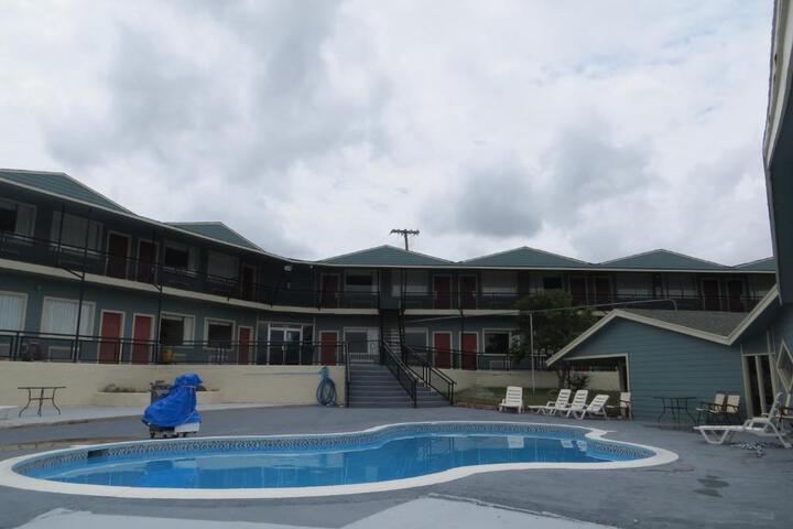 Flagship Inn - thumb 5