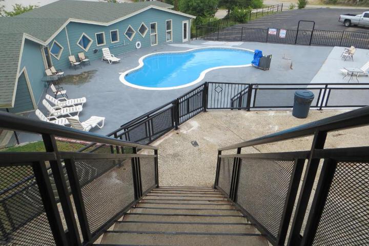 Flagship Inn - thumb 4