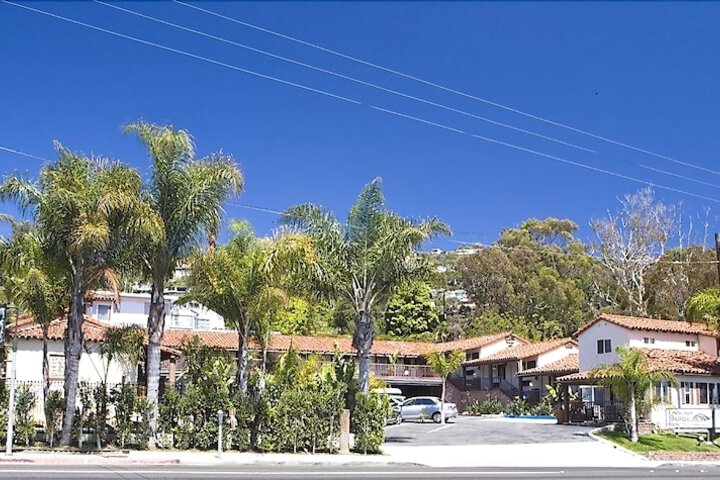 Woods Cove Inn - thumb 4