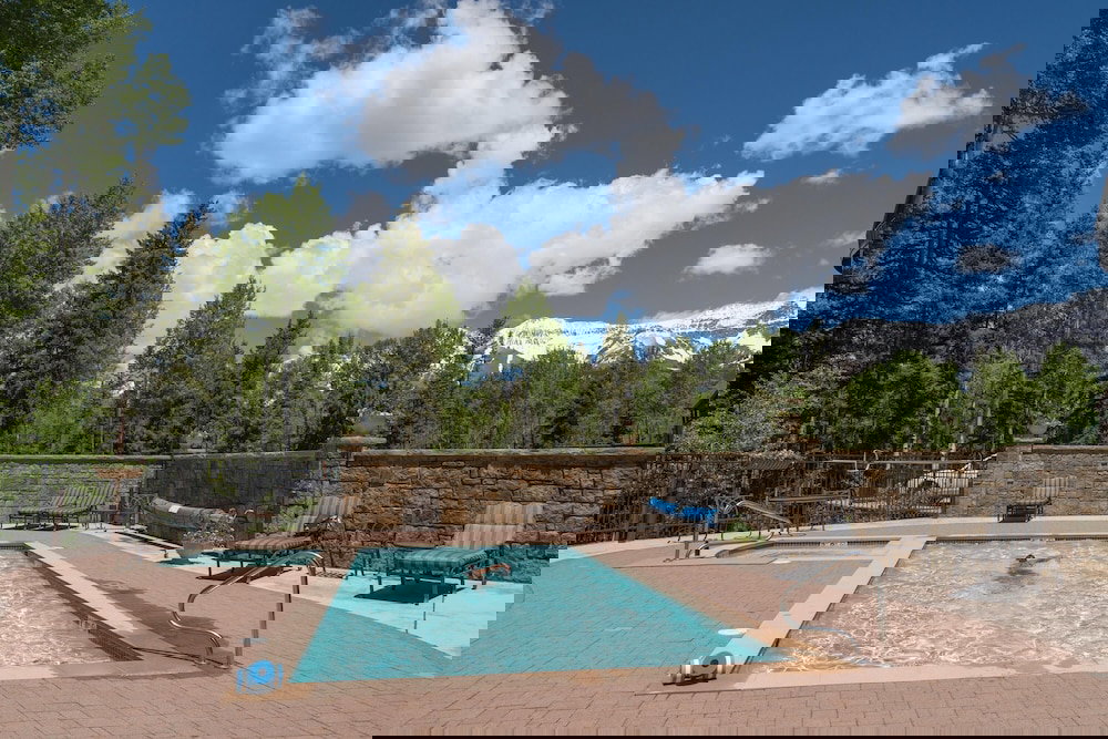 Bear Creek Lodge - thumb 5