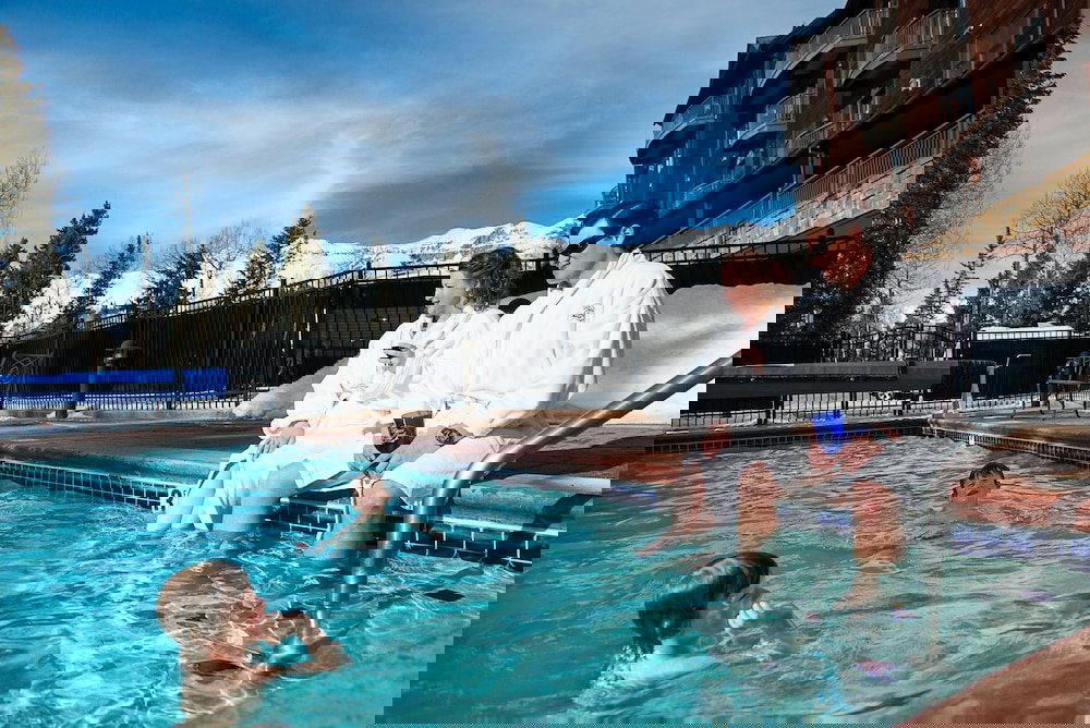 Bear Creek Lodge - thumb 0