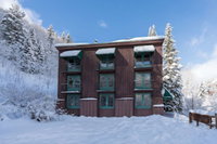 Manitou Lodge