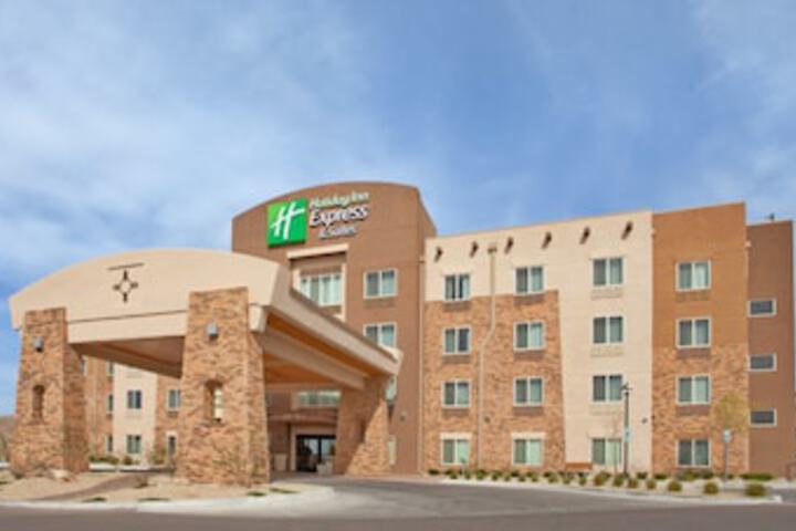 Holiday Inn Express & Suites Las Cruces North, An IHG Hotel