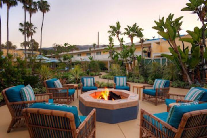 The Pavilion Hotel - thumb 0