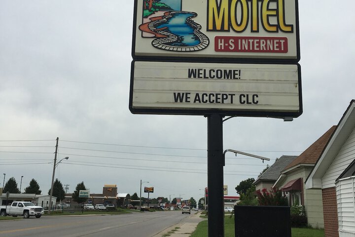 Guest House Motel - thumb 7