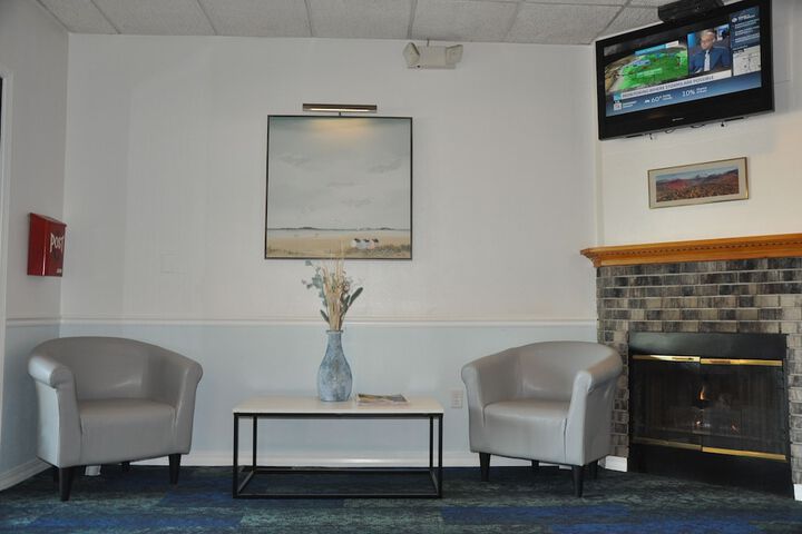 Anchorage Inn - thumb 4