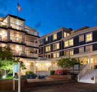 Vineyard Square Hotel  Suites - Tourism Bookings