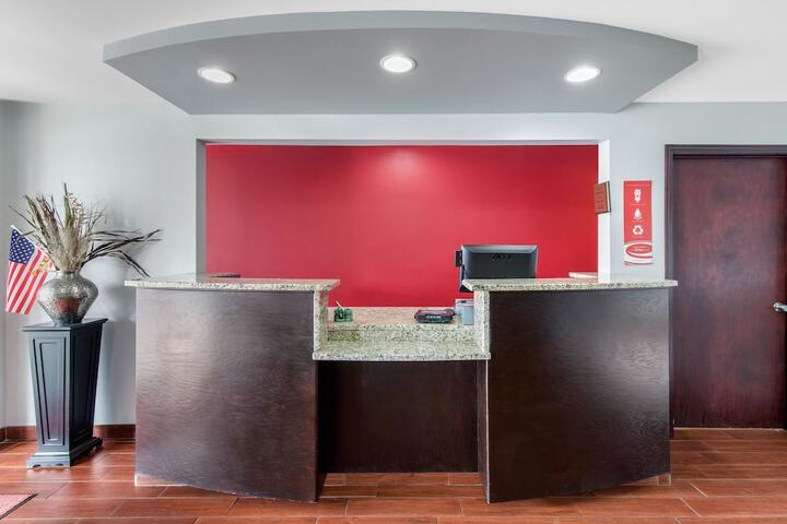 Econo Lodge - thumb 3