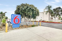 Motel 6 Carson CA
