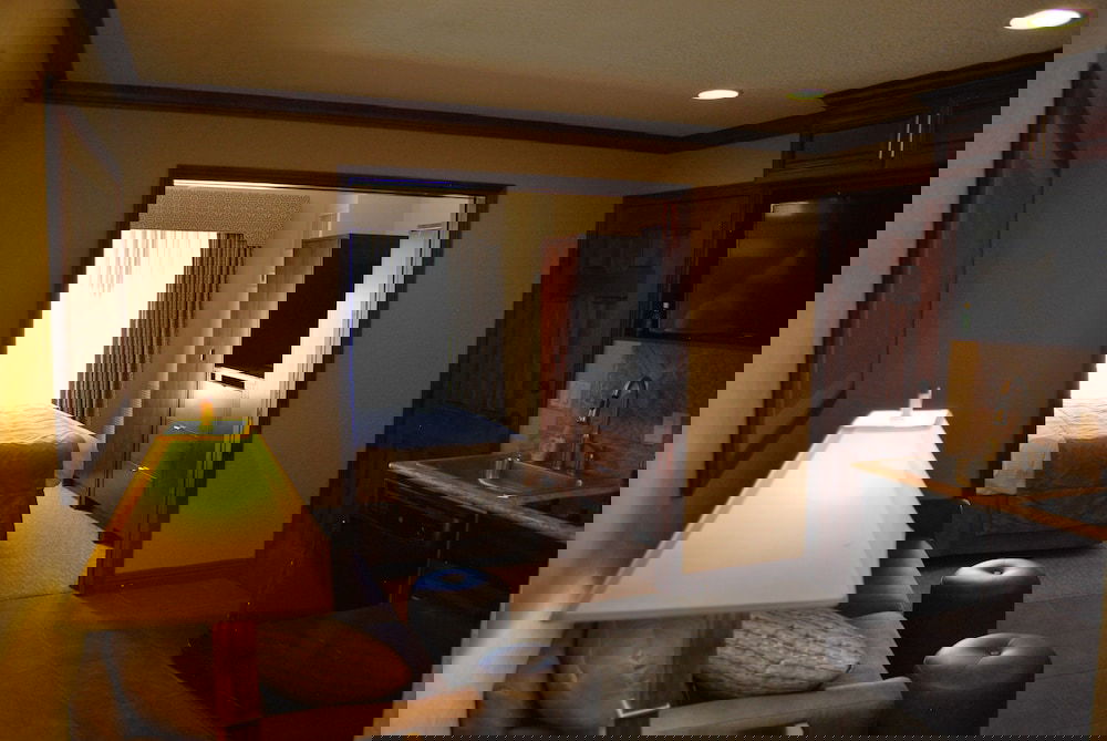 White Pines 2-BD At Westgate - Apex - thumb 6