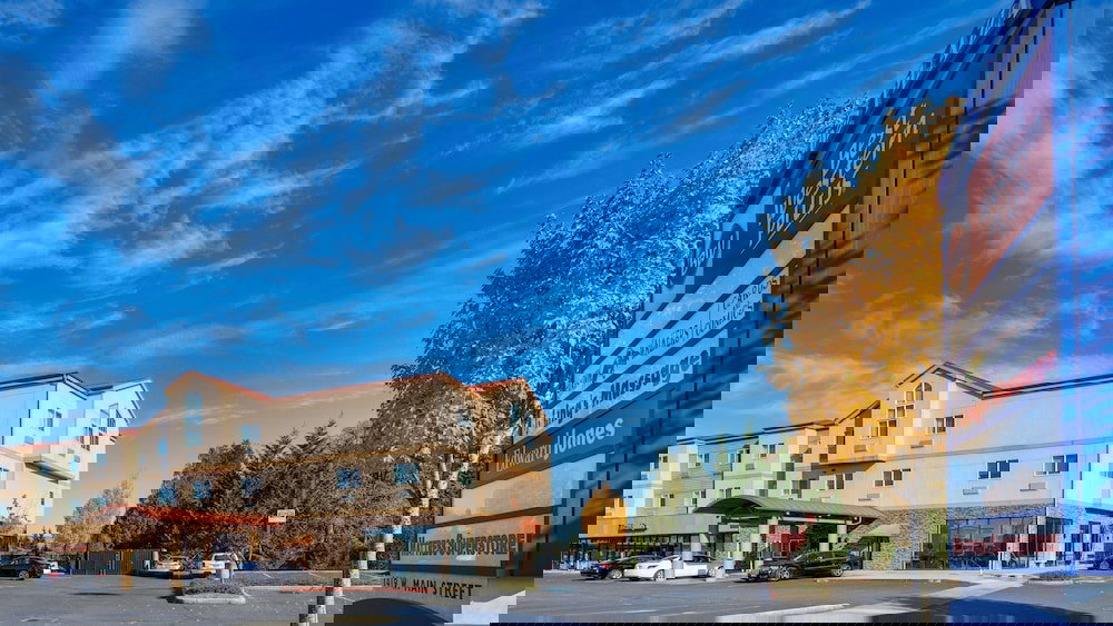 Best Western Plus Battle Ground Inn & Suites - thumb 0