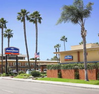 Howard Johnson by Wyndham San Diego Sea World - Tourism Bookings