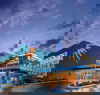 La Quinta Inn  Suites by Wyndham Seattle Federal Way - USA Accommodation