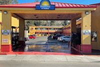 Days Inn  Suites by Wyndham Hayward