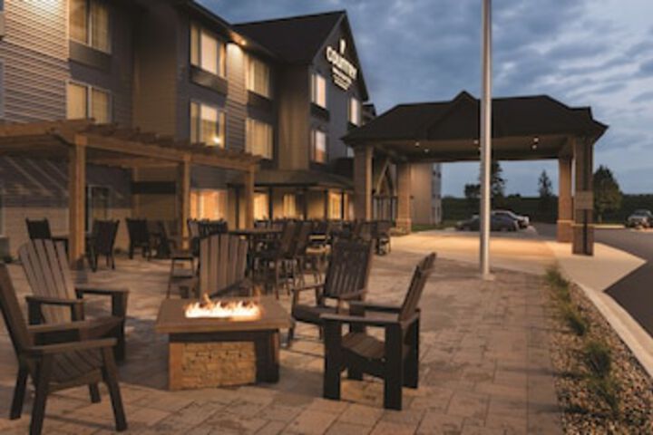 Country Inn & Suites By Radisson, Mankato Hotel And Conference Center, MN