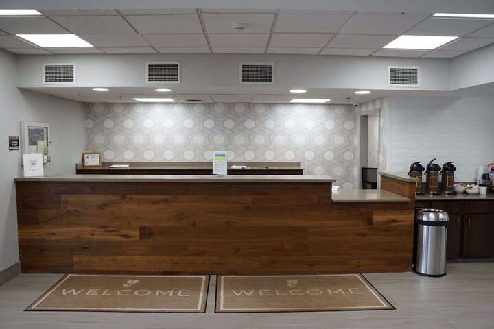 Country Inn & Suites By Radisson, Lake Norman Huntersville, NC - thumb 3